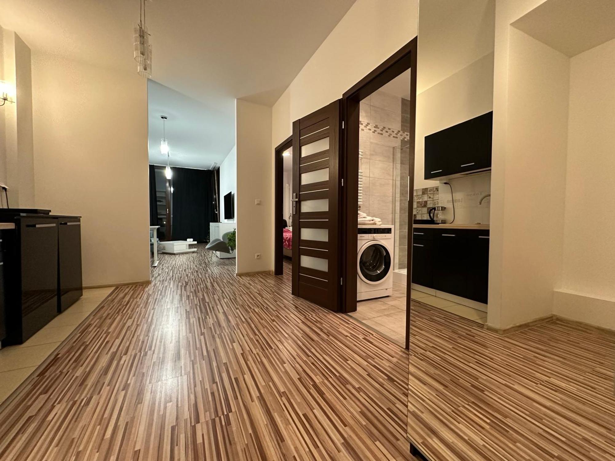 Two Rooms Apartment Triton Park Varsovia Exterior foto