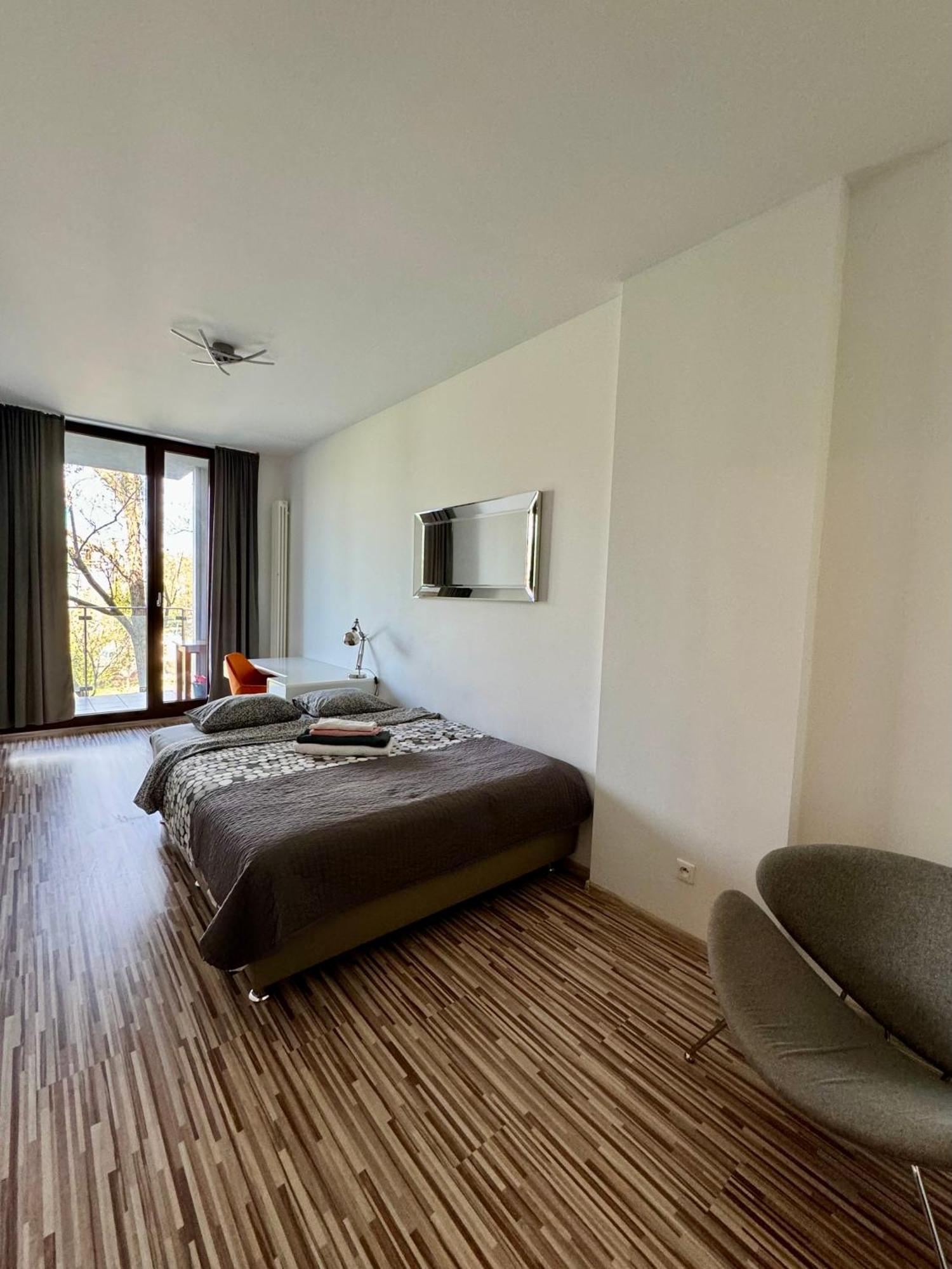 Two Rooms Apartment Triton Park Varsovia Exterior foto